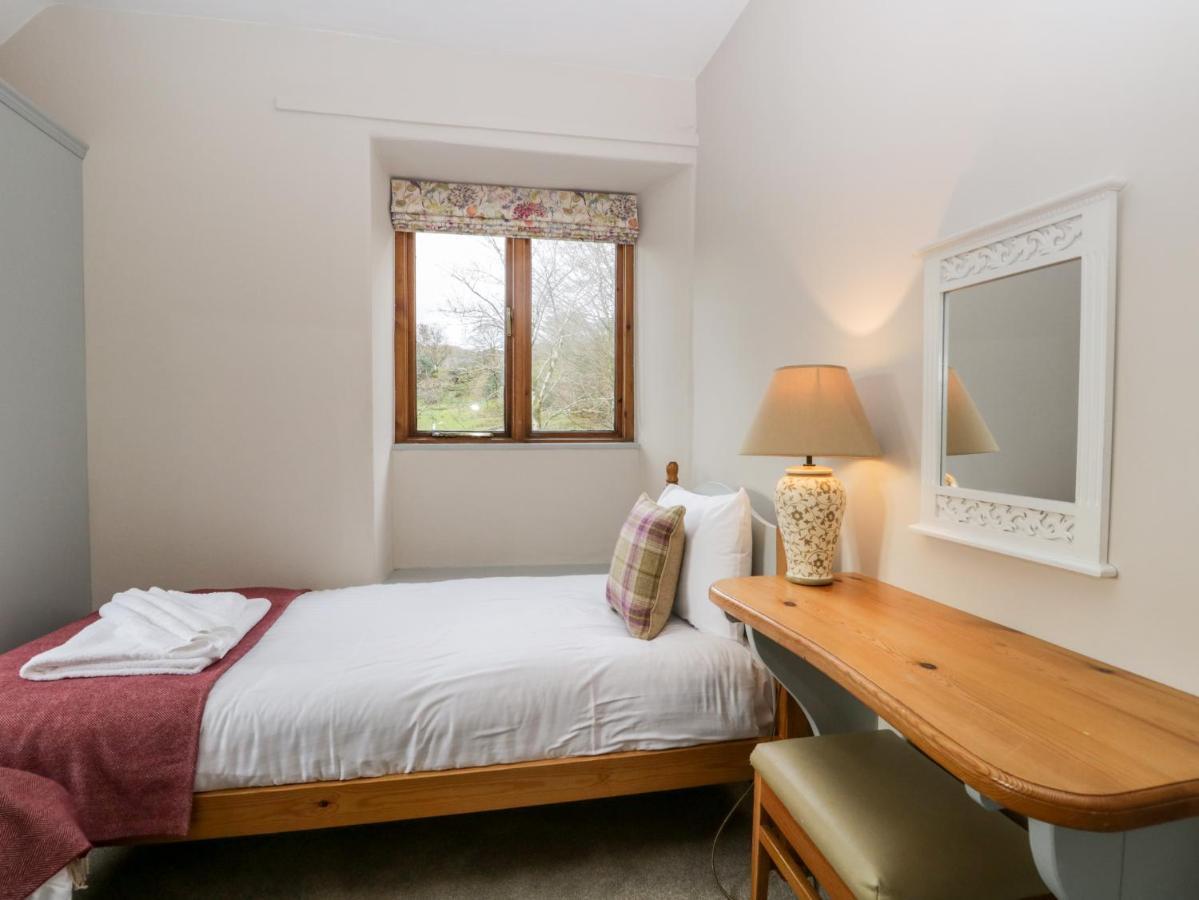 Scandale Bridge Cottage Ембълсайд Екстериор снимка